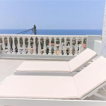 Cozy 3 Bedroom House In Hersonisos Hersonissos (Crete)
