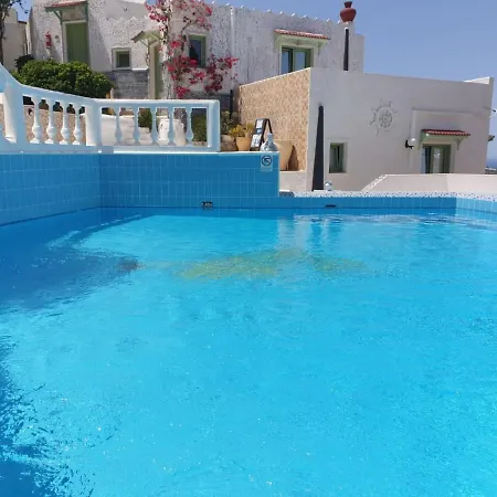 Hersonisos - Sleeps 15 - Parking - Pool - Garden * Hersonissos (Crete)