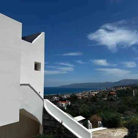 Hersonisos - Sleeps 15 - Parking - Pool - Garden Feriehus Hersonissos (Crete)